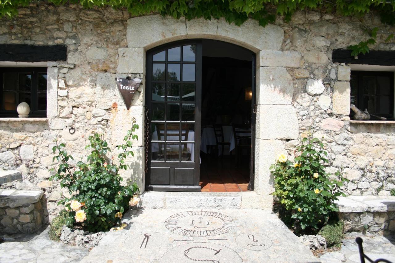 Hotel-Restaurant Le Moulin De La Camandoule Fayence Exterior foto